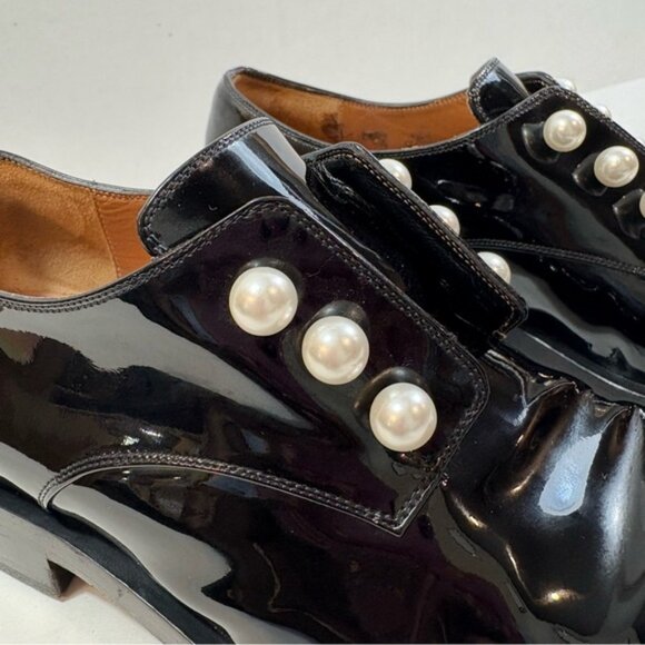 Givenchy Pearl Accent Derby Oxfords Size 38 Black Patent Leather Slip On Loafers - Picture 3 of 16